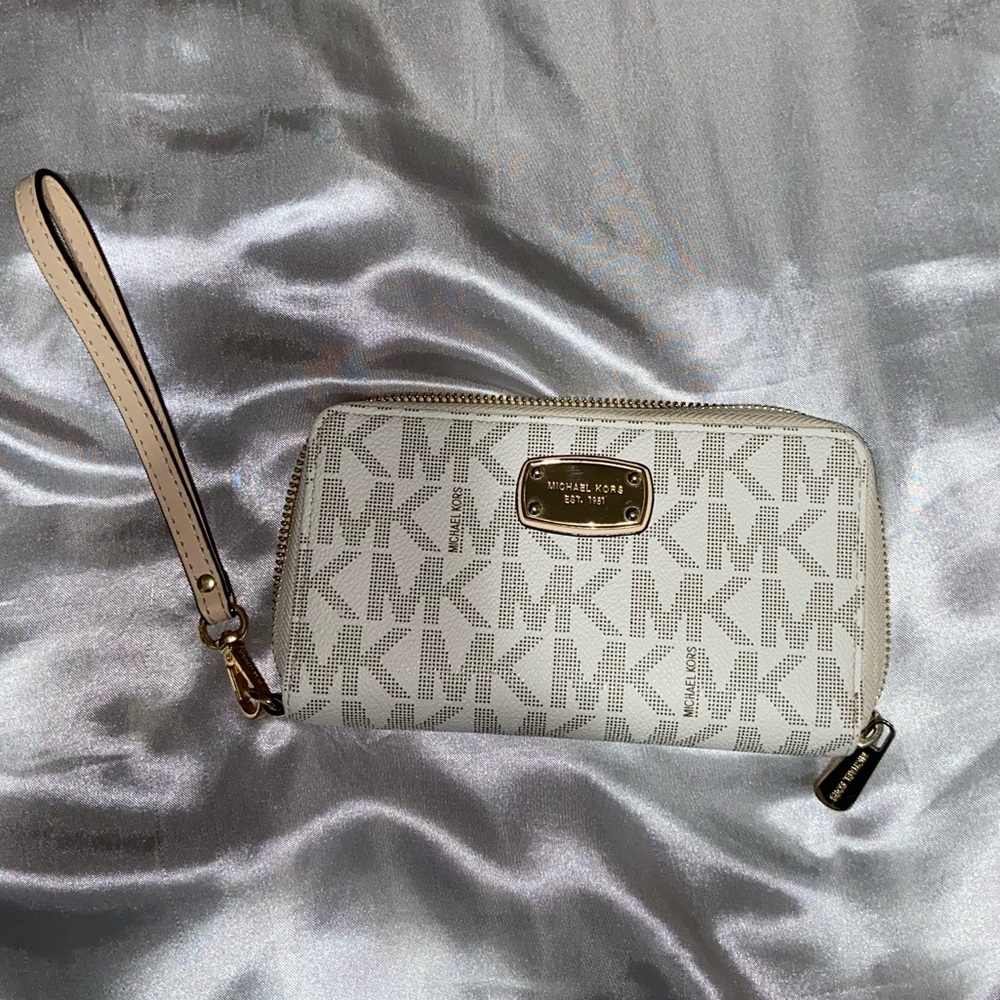 Micheal Kors Wallet
